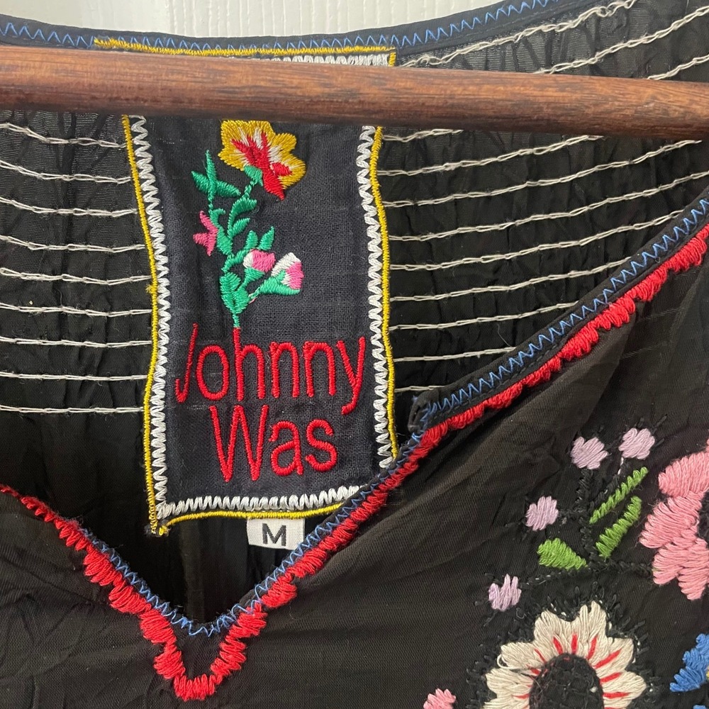 Johnny Was Black Floral Embroidered Boho Mini Dress Smocked Waist Short Sleeve M - Picture 4 of 9